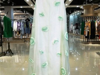 圖 海貝品牌折扣女裝批發(fā) 廣州服裝 鞋帽 箱包