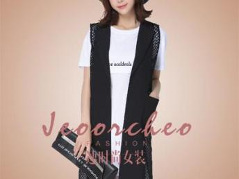 圖 著秀女裝緊隨市場趨勢,引領(lǐng)日韓時(shí)尚潮流 廣州服裝 鞋帽 箱包